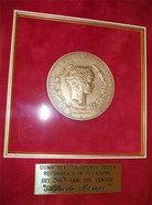 Il Centro Alfredo Rampi Onlus è stato insignito della Medaglia d’Oro da parte del Presidente della Repubblica On. Giorgio Napolitano.